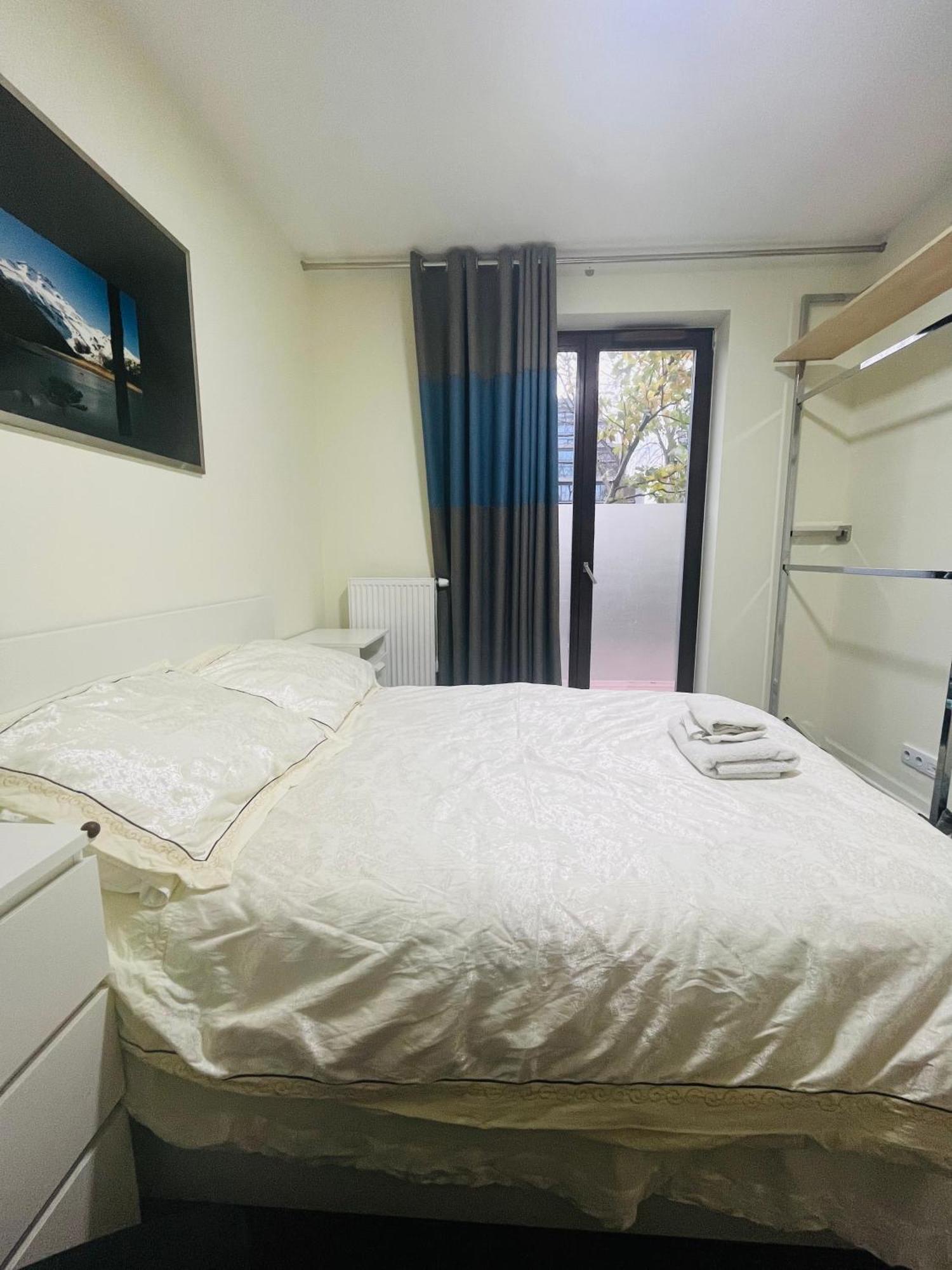 Airport Comfy Guest Home Warszawa Eksteriør billede