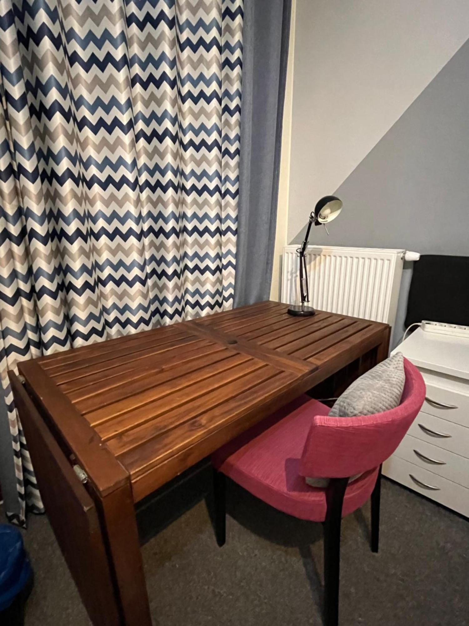 Airport Comfy Guest Home Warszawa Eksteriør billede